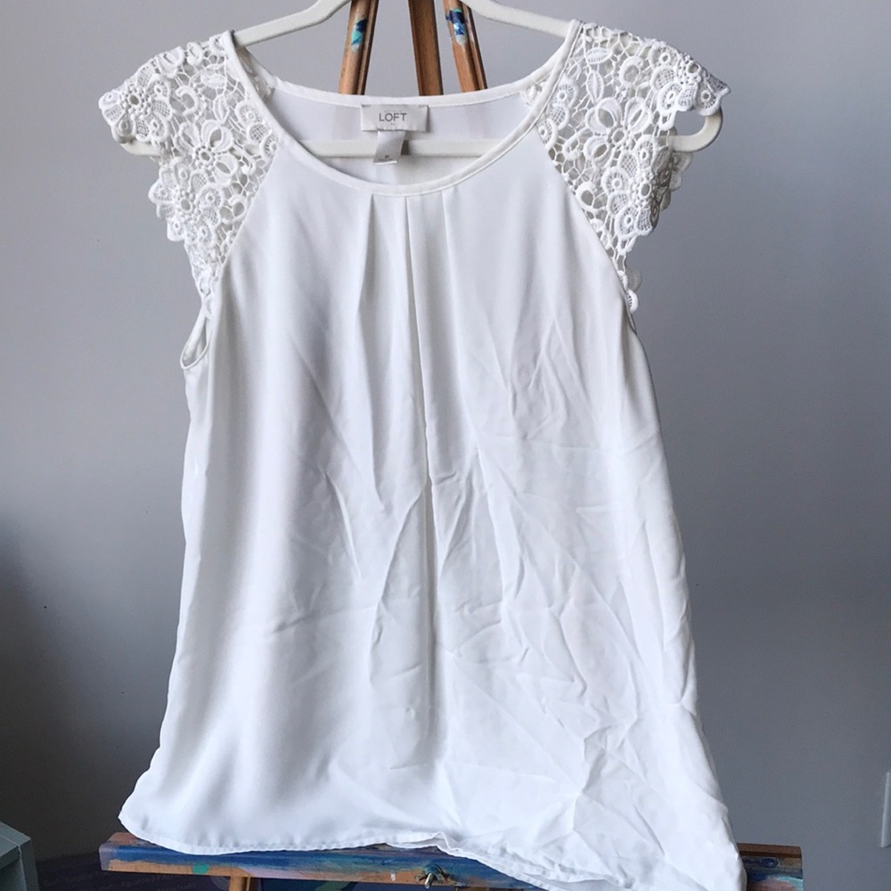 Off white top with lace sleeves